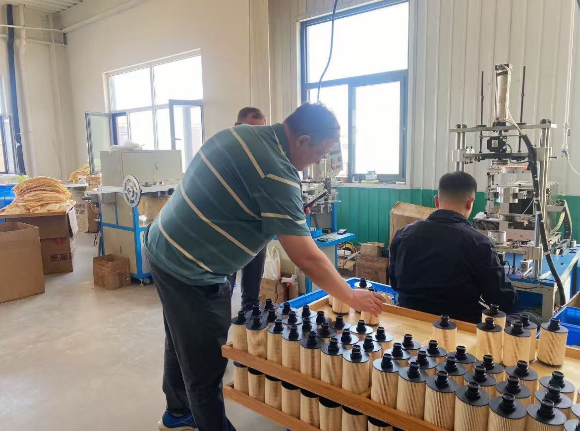 לקוחות רוסים מבקרים במפעל פילטר גואוהו